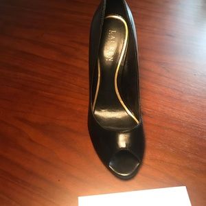 Lauren Ralph Lauren Black Leather Pump